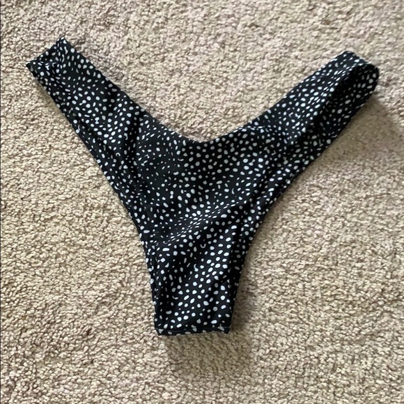Bikini bottoms thong - Picture 2 of 2
